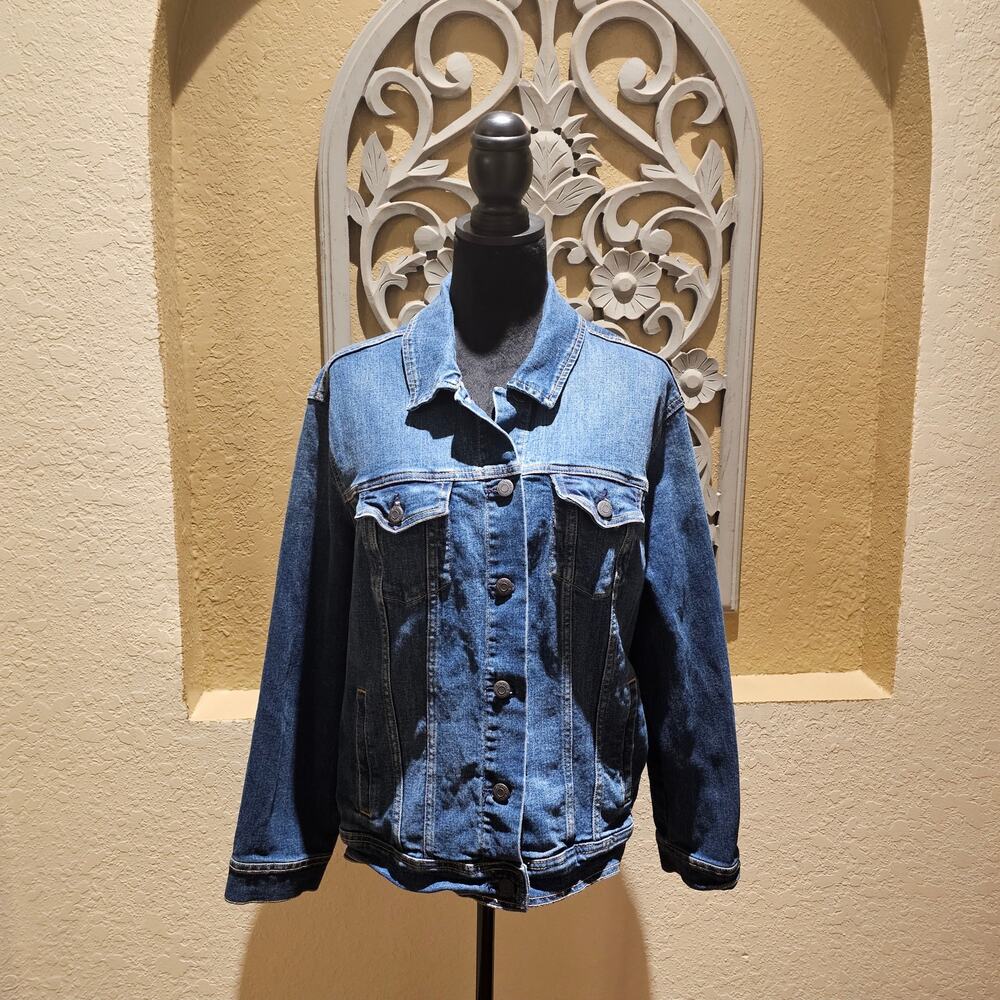 Old Navy Jean Jacket XXL Denim Classic Trucker Layering Street Style Jacket - Picture 3 of 12